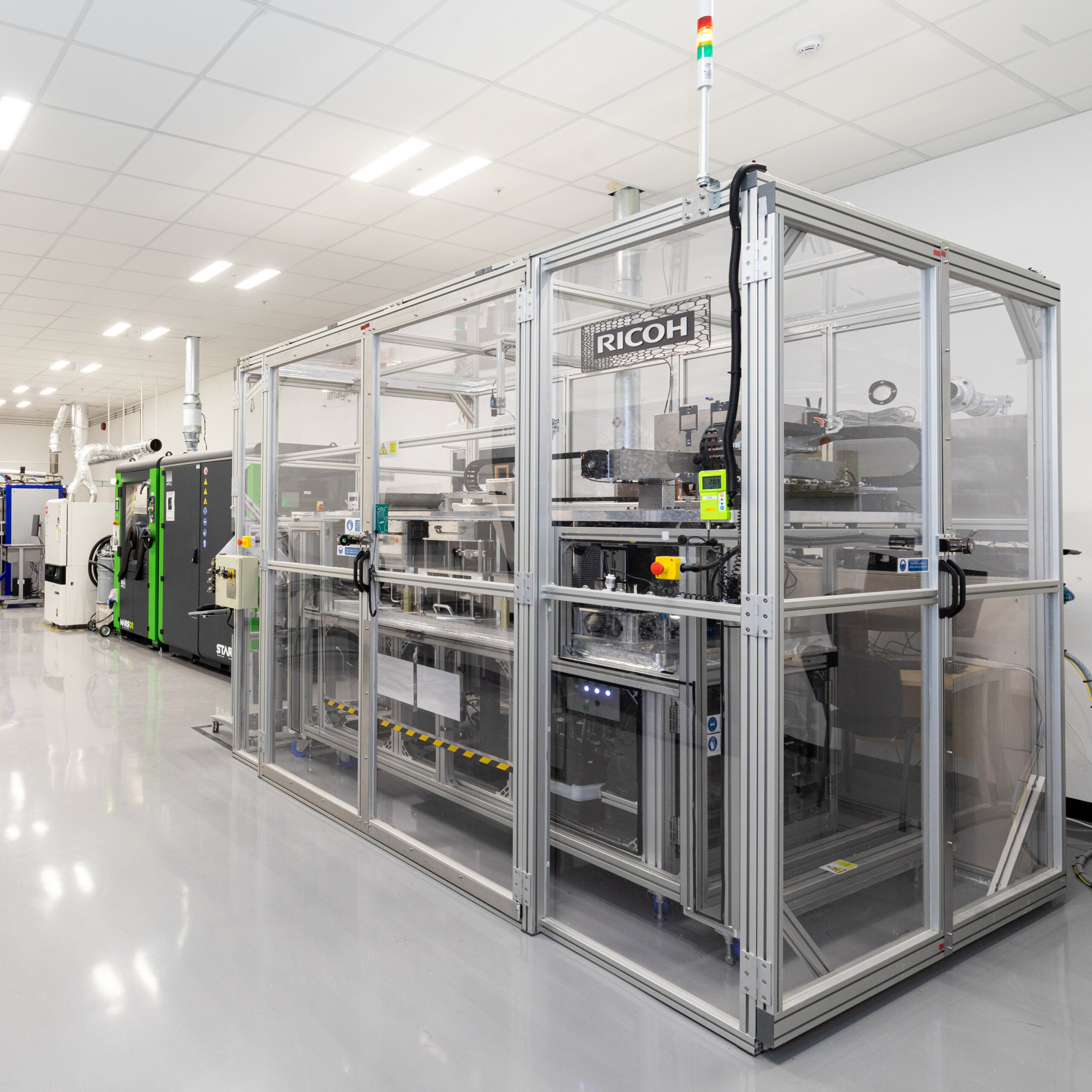 Ricohs Metall-Binder-Jetting-System.